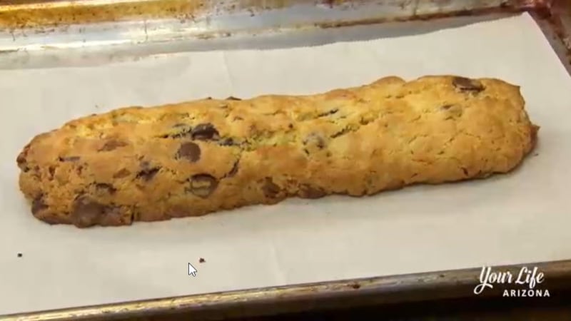Let your log cool for 10-15 minutes before you cut it. If you cut it right out of the oven, it...