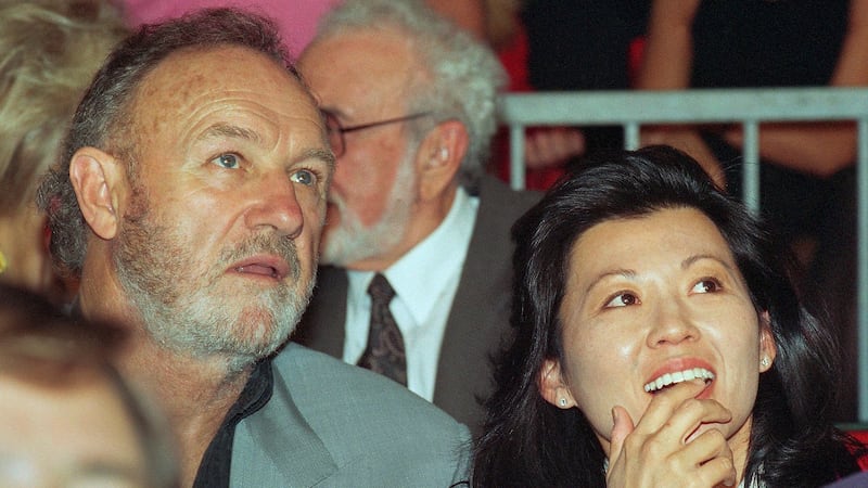 FILE - Actor Gene Hackman with wife Betsy Arakawa in June 1993.