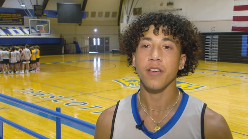 Uriah Tenette averaged over 30 points per game last season for Prescott,