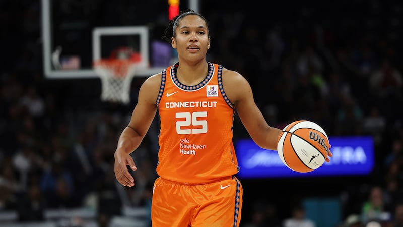 FILE - Connecticut Sun forward Alyssa Thomas (25) handles the ball during the second half of...
