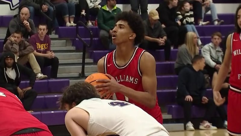 Diggs’ goal this year is for the Black Hawks to make it to the Open or 6A championships.
