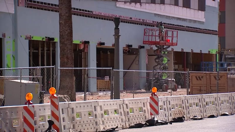 Rent prices across the Phoenix area are dropping, sparked by a construction boom in...