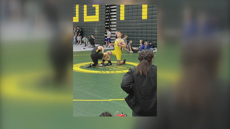Trigg Brewer, a junior at Show Low Junior High, and Emmit Mousaw, a Round Valley middle...