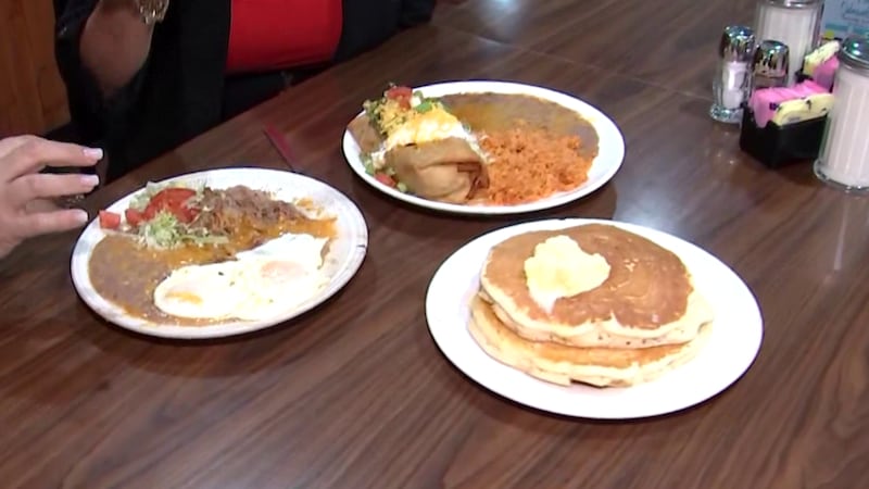 Bitzee Mama’s is a staple for breakfast and lunch in downtown Glendale.