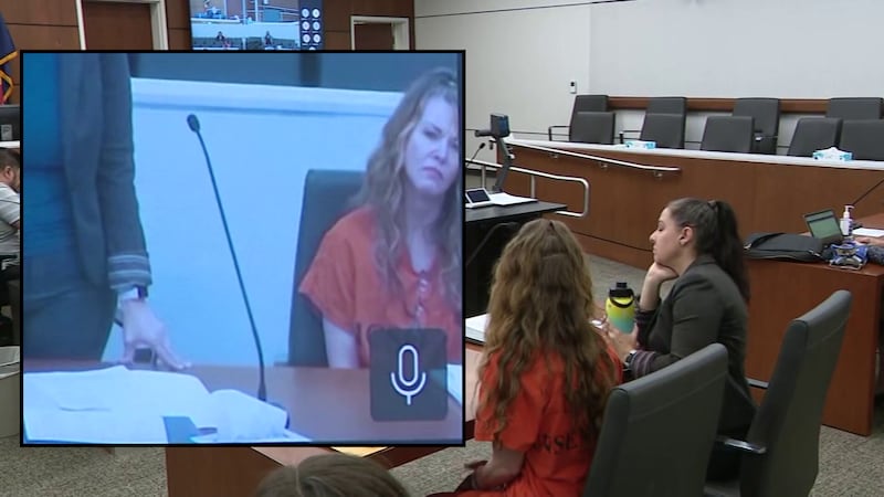 Lori Vallow has shown some bizarre behavior, insisting on representing herself.